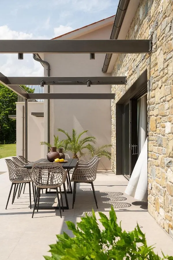 Villa Stone House Baracchi Lanisce 0*,  Kroatien
